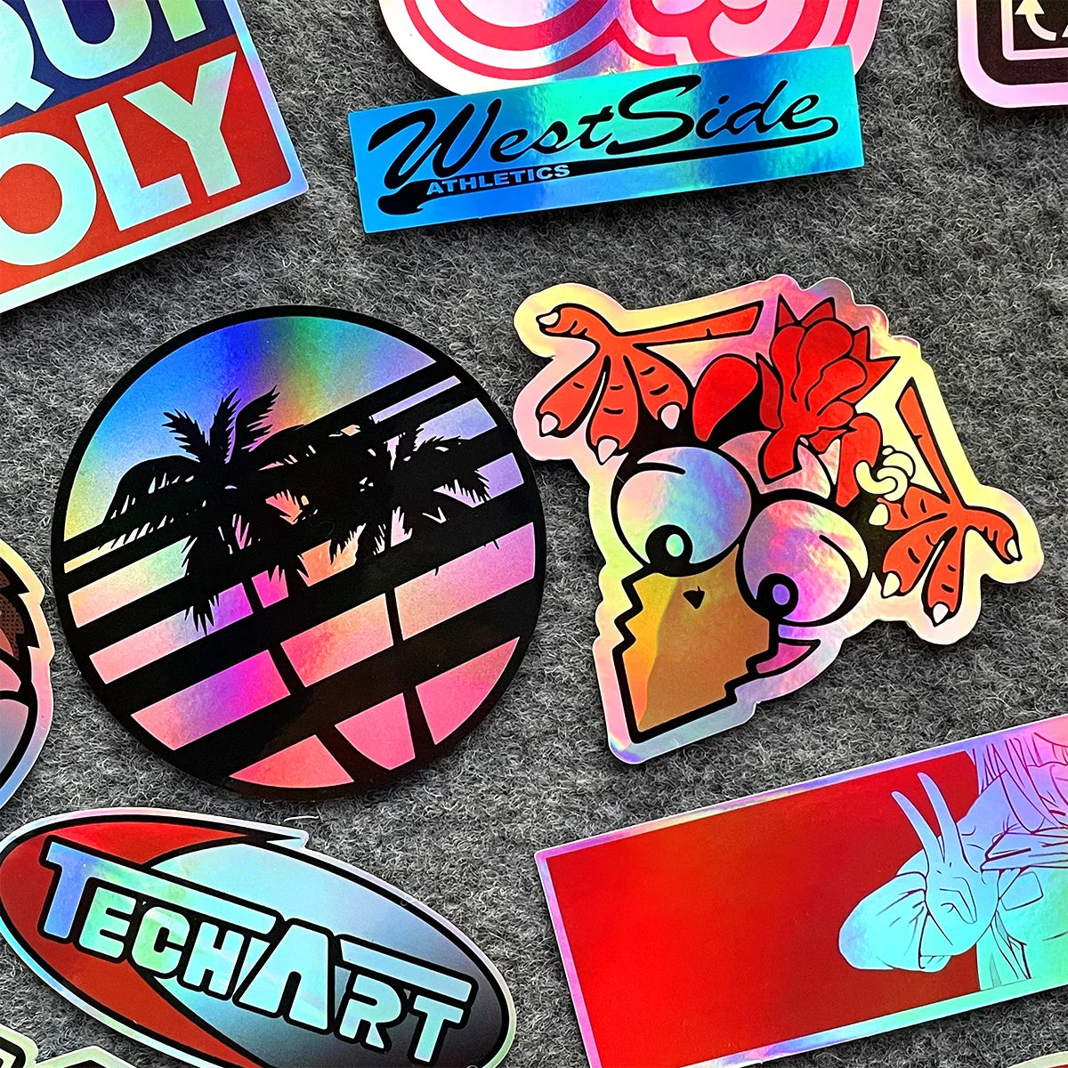 Random/40PCS/Lot Motorcycle Stickers Decals Car Bike Helmet Tank Racing Sponsor Logo For Honda Yamaha Kawasaki Suzuki KTM BMW