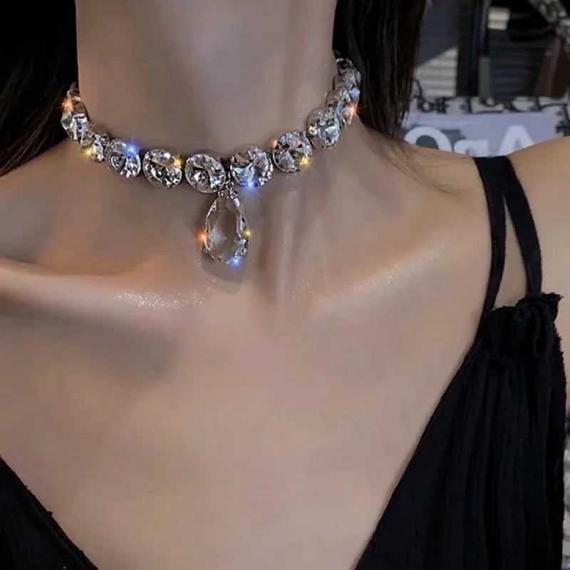 Sexy Super Flash Crystal Necklace Clavicle Chain Chocker Neck Jewelry Necklace Female